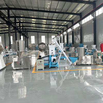 macchina dell'espulsore del girarrosto del cibo per cani di 5300 x di 1100 x di 2300mm/alimento per animali domestici con CE diplomato