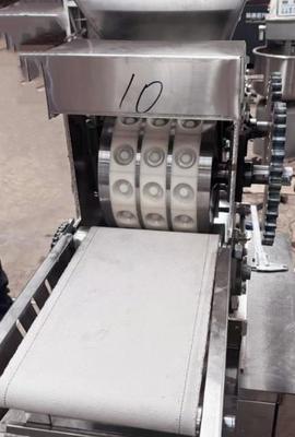 Macchina di fabbricazione di biscotti del cane di vita completa, attrezzatura del cibo per cani di cure odontoiatriche dell'animale domestico