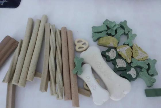 L'animale domestico 100KW di acciaio inossidabile mastica la linea di produzione per i denti dei cani