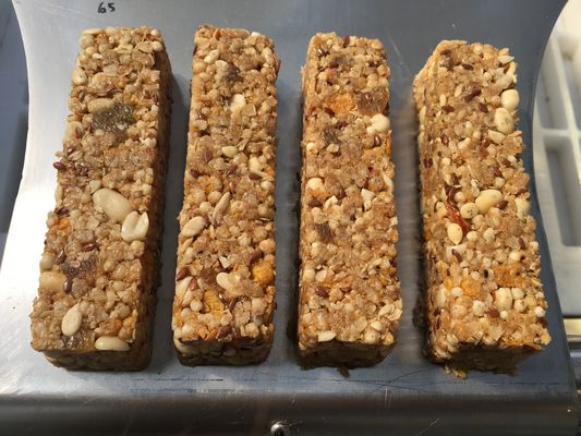 Cereale a basso rumore ad alta velocità Antivari che forma la macchina di formatura di Antivari arachide/della macchina