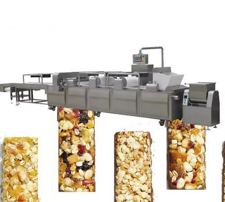 Piccolo soffio gonfiato del riso della caramella che fa macchina, macchina di fabbricazione di biscotti