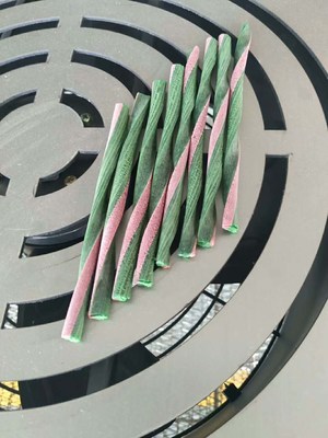 Singola linea d'espulsione attrezzatura dell'estrusione dell'alimento per animali domestici per l'elaborazione degli spuntini del cane dell'alimento per animali domestici